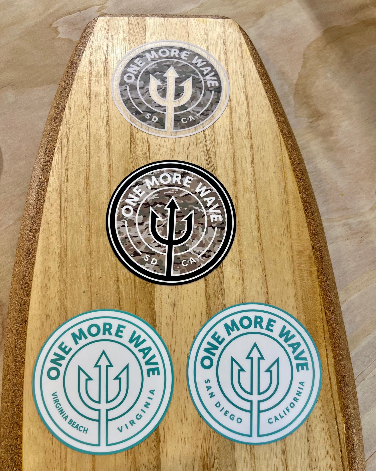 San Diego 4" white/teal sticker